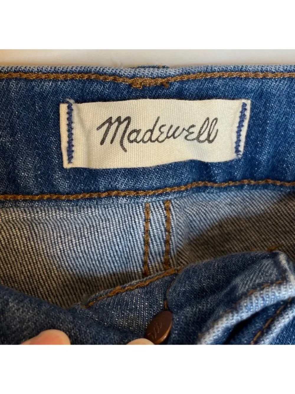 Madewell Distressed High Rise Slim Crop Boyjean, 32